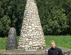 Slavkovsky les - pamatnik pochodu smrti